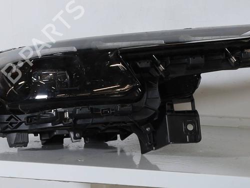right-headlight-alfa-romeo-junior-626_-627_-2024-29166988 main image