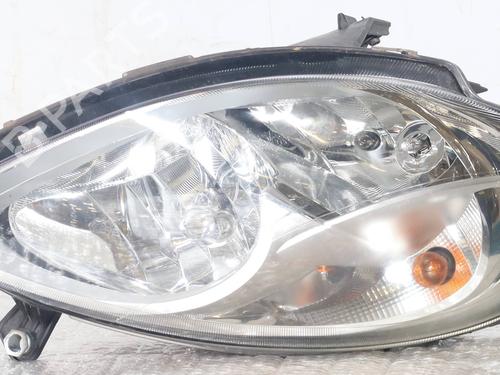 Used Right headlight Right headlight LANCIA YPSILON (843_) 1.2 (843.AXA1A) (60 hp) 31647877 31647877
