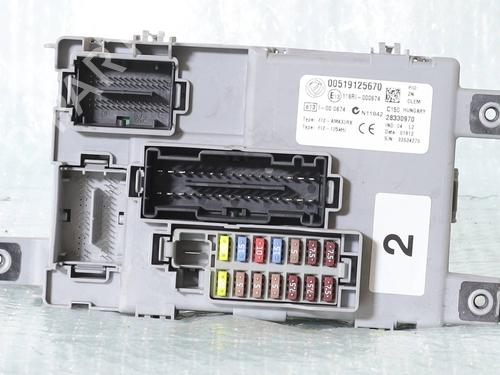 Used Fuse box Fuse box 38920758 38920758