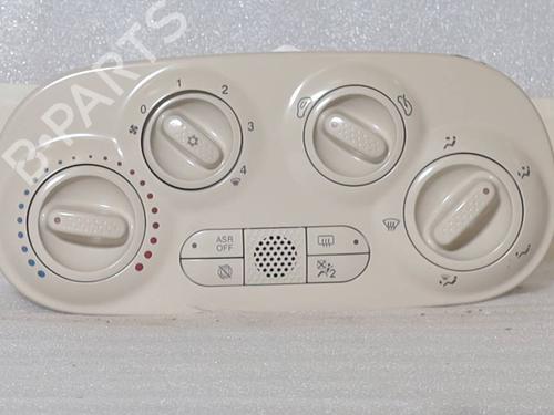 climate-control-fiat-500-312_-2007-39135433 main image