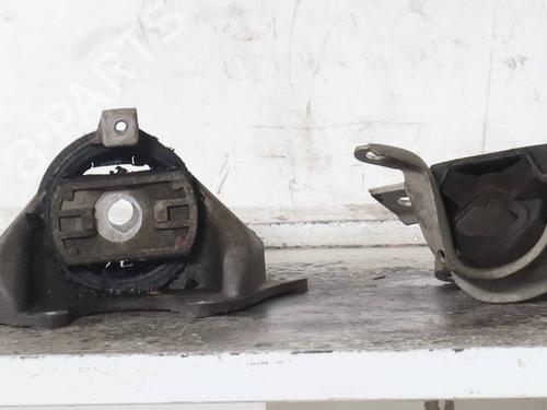 Used Engine mount Engine mount FIAT PUNTO (188_) 1.2 60 (188.030, .050, .130, .150, .230, .250) (60 hp) 34340898 34340898