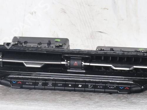 climate-control-alfa-romeo-tonale-965_-2022-36217721 main image