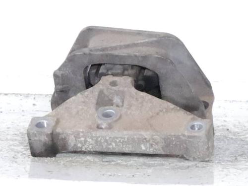 Used Engine mount Engine mount CITROËN C3 II (SC_) 1.1 i (60 hp) 27597171 27597171