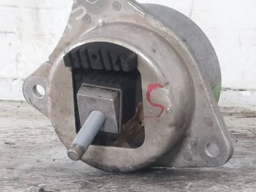 Used Engine mount Engine mount ALFA ROMEO GIULIA (952_) 2.2 D (952AFA25, 952AFM25, 952ALA25) (180 hp) 33809976 33809976