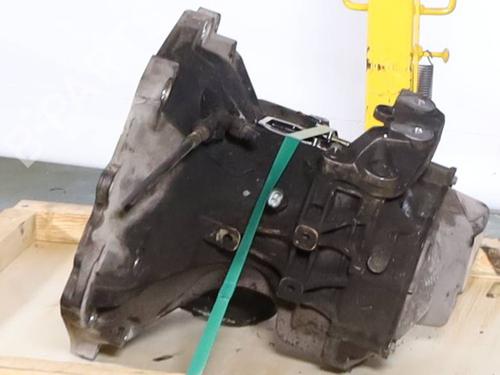 gearbox-opel-corsa-c-x01-2000-2001-2002-2003-2004-2005-2006-2007-2008-2009-36774631 main image