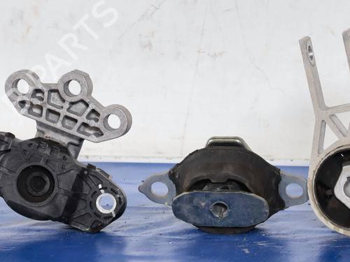 Used Engine mount Engine mount FIAT 500e (332_) Elektro (FA1) (95 hp) 30662436 30662436