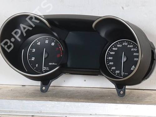 Used Dashboard ALFA ROMEO GIULIA (952_) 2.9 Quadrifoglio (952AAM24) (510 hp) 30738901
