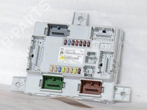 fuse-box-alfa-romeo-stelvio-949_-2016-38719898 main image