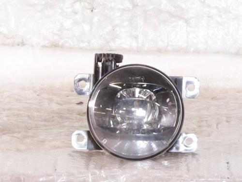 right-front-fog-light-alfa-romeo-stelvio-949_-2016-40039835 main image