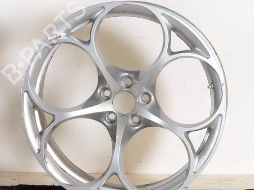 rim-alfa-romeo-stelvio-949_-2016-30662254 main image