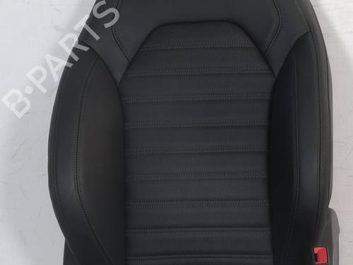 right-front-seat-alfa-romeo-stelvio-949_-2016-30859093 main image