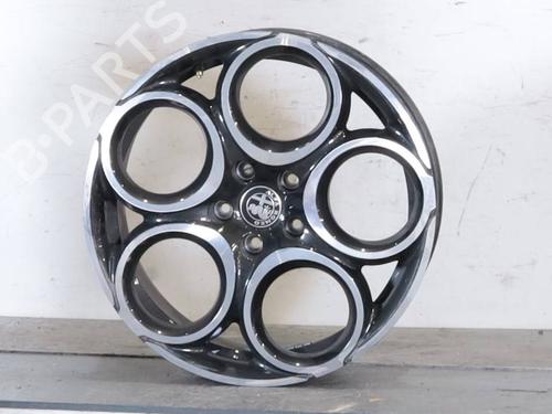 rim-alfa-romeo-tonale-965_-2022-38643589 main image