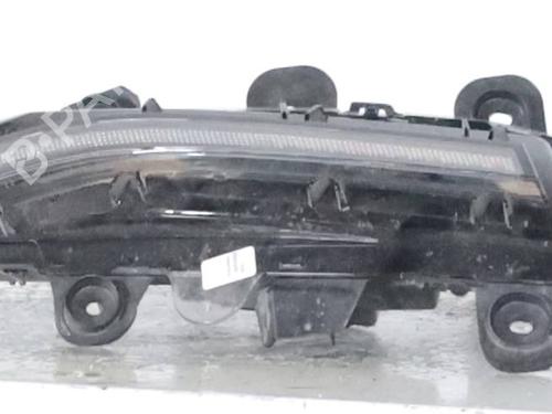 Used Left daytime light Left daytime light PEUGEOT 3008 II SUV (MC_, MR_, MJ_, M4_) 1.2 Hybrid 136 (MRHPYE) (136 hp) 30930882 30930882