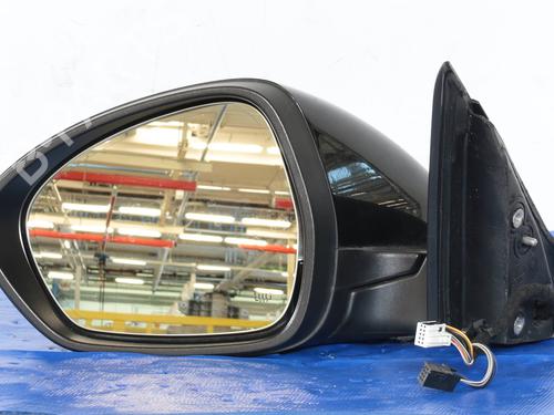 left-mirror-alfa-romeo-stelvio-949_-2016-30111547 main image