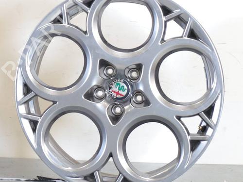 rim-alfa-romeo-tonale-965_-2022-30859220 main image