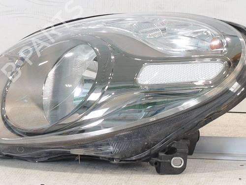 Used Left headlight FIAT 500L (351_, 352_) 1.3 D Multijet (199.LYM11, 199.LYM1A) (95 hp) 24373352