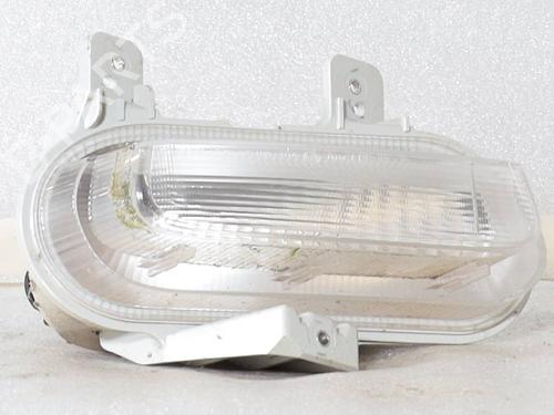 Used Left daytime light Left daytime light 37150270 37150270