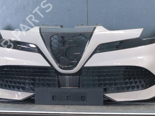 Used Front bumper Front bumper ALFA ROMEO JUNIOR (626_, 627_) Electric (156 hp) 34578249 34578249
