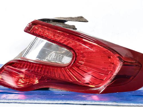 right-taillight-fiat-tipo-hatchback-356_-357_-2016-30111813 main image