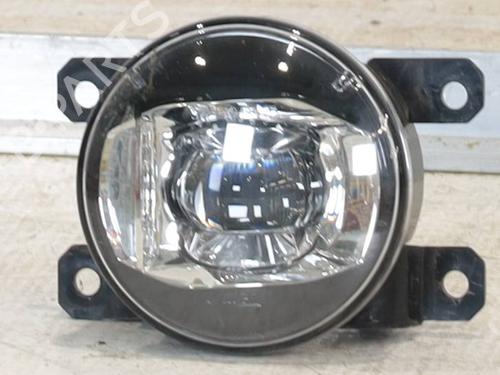 left-front-fog-light-jeep-renegade-suv-bu-b1-bv-2014-24373403 main image