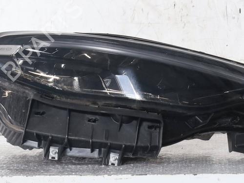right-headlight-fiat-tipo-saloon-356_-357_-2015-36217702 main image