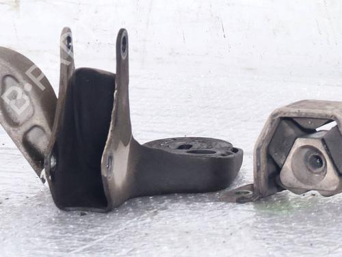Used Engine mount Engine mount FIAT SEICENTO / 600 (187_) 1.1 (187AXB, 187AXB1A, 187AXC1A02) (54 hp) 31135728 31135728