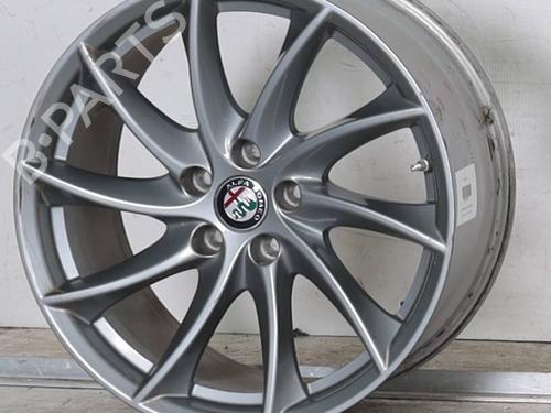 rim-alfa-romeo-giulia-952_-2015-26887871 main image