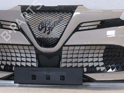Used Front bumper ALFA ROMEO JUNIOR (626_, 627_) Mild Hybrid (136 hp) 24297275