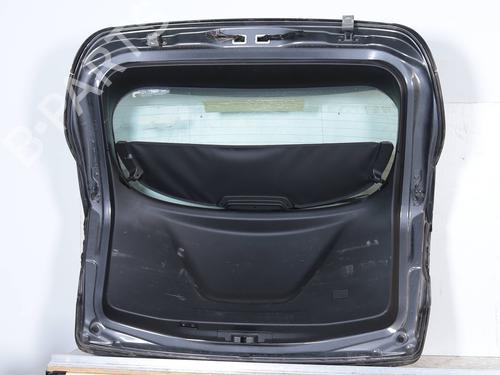 tailgate-alfa-romeo-stelvio-949_-2016-23104008 main image