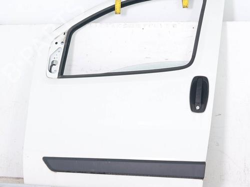 Used Left front door FIAT FIORINO MPV (225_) 1.3 JTD Multijet (225BXB1A, 225BXB11) (75 hp) 30260815