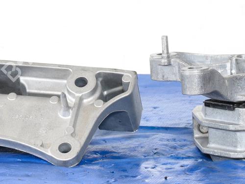 Used Engine mount Engine mount FIAT 600e / 600 (365_, 364_) Electric (156 hp) 30084225 30084225