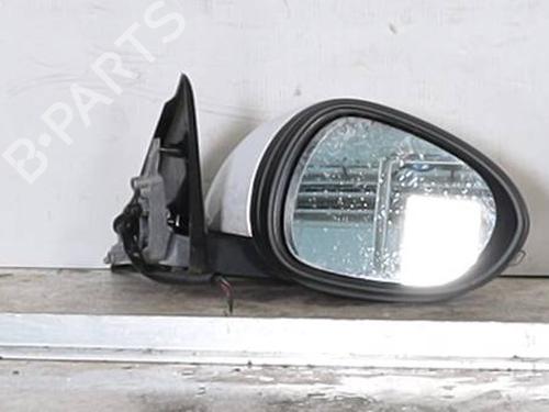 right-mirror-alfa-romeo-giulia-952_-2015-26581564 main image