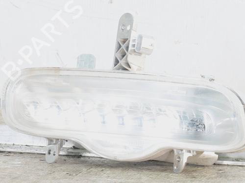 Used Right daytime light Right daytime light FIAT PANDA (312_, 319_) 0.9 4x4 (312PXG1A) (86 hp) 27597264 27597264