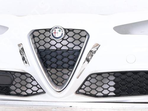 front-bumper-alfa-romeo-stelvio-949_-2016-26709823 main image