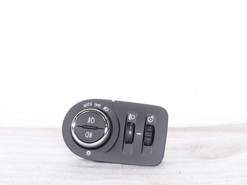 Used Headlight switch Headlight switch 39022340 39022340