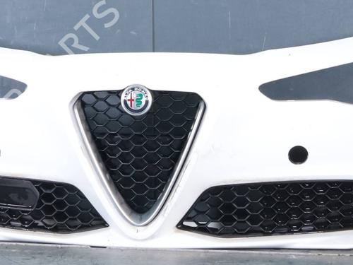 front-bumper-alfa-romeo-giulia-952_-2015-34340648 main image