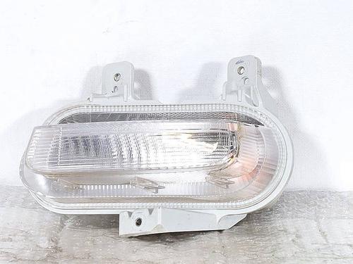right-daytime-light-jeep-renegade-suv-bu-b1-bv-2014-39092533 main image