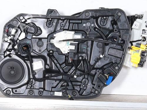 front-right-window-mechanism-alfa-romeo-stelvio-949_-2016-26309601 main image
