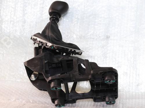 Used Gear lever Gear lever OPEL CORSA F (P2JO) 1.2 (68) (101 hp) 39881270 39881270