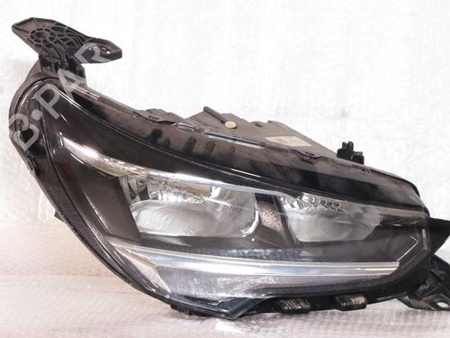 Used Right headlight Right headlight OPEL CORSA F (P2JO) 1.2 (68) (75 hp) 40215430 40215430