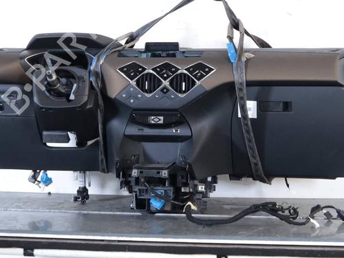 Used Dashboard Dashboard DS DS 3 / DS 3 CROSSBACK (UR_, UC_, UJ_) 1.2 PureTech 100 (URHNKK, URHNEK) (101 hp) 33951391 33951391