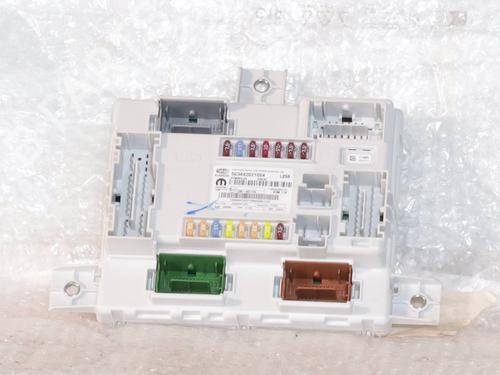 fuse-box-alfa-romeo-stelvio-949_-2016-39881244 main image