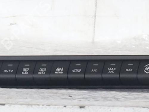 Used Climate control Climate control JEEP AVENGER (J2) 1.2 GSE T3 (101 hp) 33284535 33284535