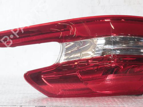 Used Right taillight Right taillight PEUGEOT 308 SW II (LC_, LJ_, LR_, LX_, L4_) 1.2 THP 130 (131 hp) 33537358 33537358