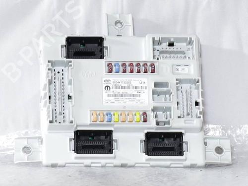 fuse-box-alfa-romeo-giulia-952_-2015-37231253 main image