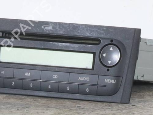 Used Radio FIAT GRANDE PUNTO (199_) 1.4 (199AXB1A) (75 hp) 30178681