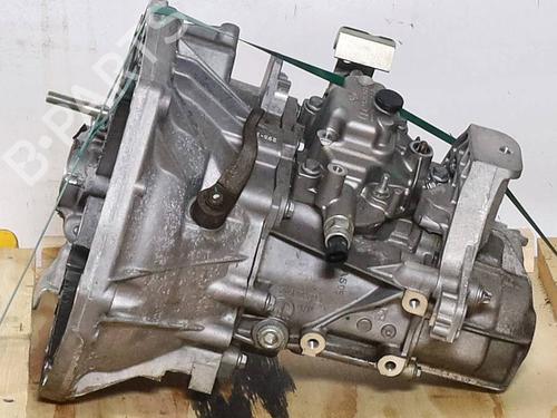 Used Gearbox Gearbox FIAT PANDA (312_, 319_) 1.0 Mild Hybrid (312.PYD1B) (69 hp) 31135852 31135852