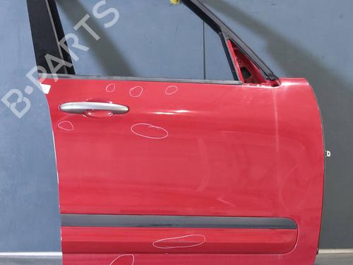 right-front-door-fiat-500l-351_-352_-2012-40008107 main image