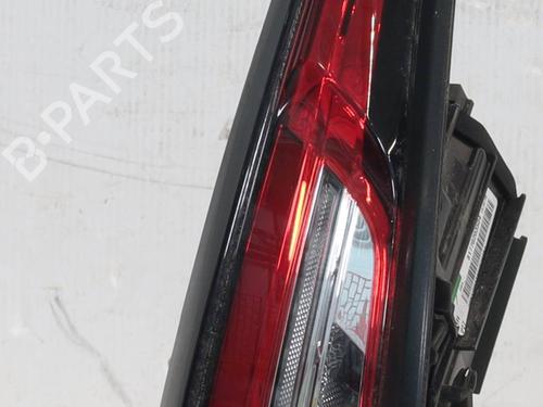 right-taillight-ds-ds-3-ds-3-crossback-ur_-uc_-uj_-2018-27597257 main image