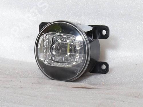 right-front-fog-light-jeep-renegade-suv-bu-b1-bv-2014-38719930 main image
